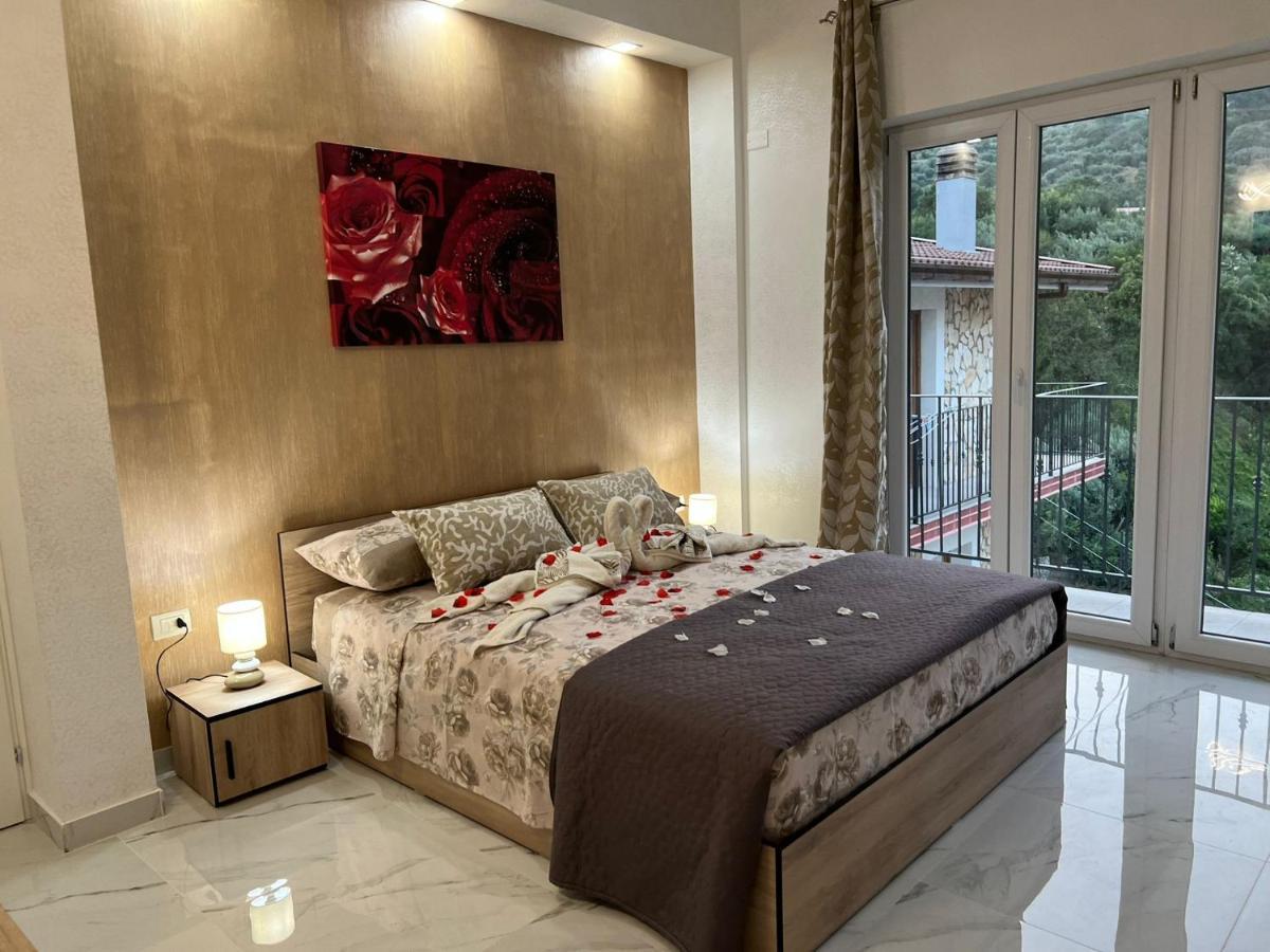Bed and Breakfast L'Oasi Del Raganello Чивита Экстерьер фото