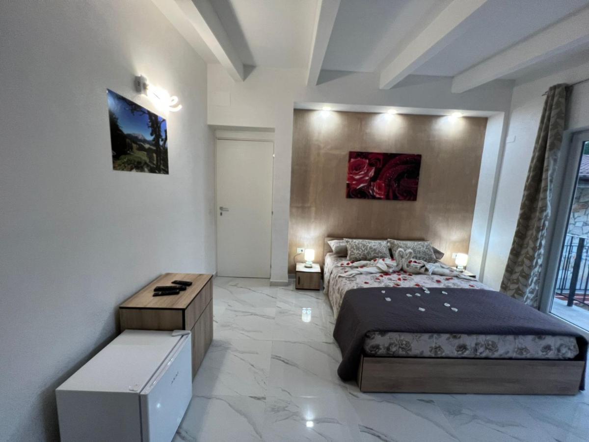 Bed and Breakfast L'Oasi Del Raganello Чивита Экстерьер фото